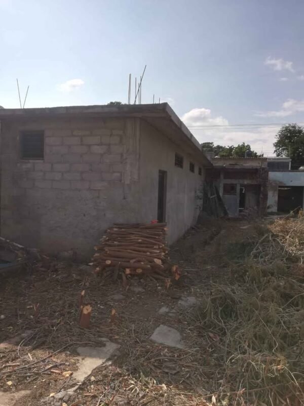 Venta de Terreno con Construcción en Juchitán - Image 4